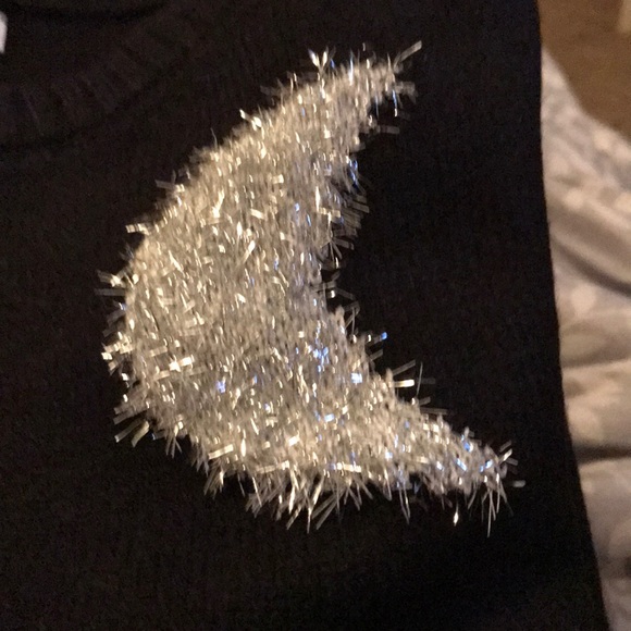 ππLast Oneππ Stars & Moon Sweater - Picture 7 of 7